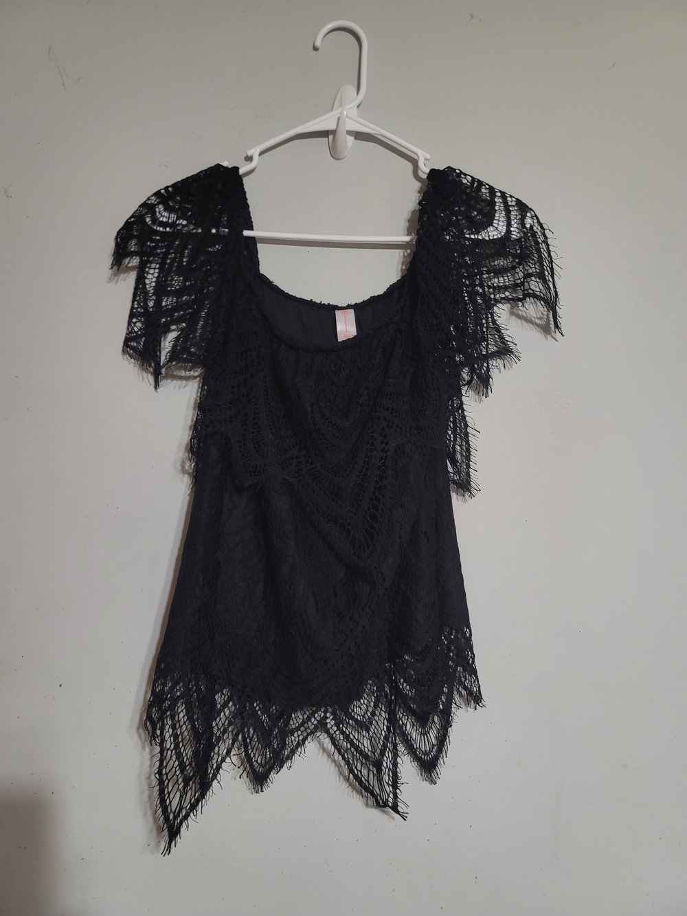 No Boundaries Black Lace Fringe Sleeve Top Witchy Stevie Nicks Sz Medium